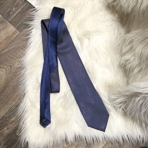 Tommy Hilfiger Men’s Tie Navy and White 59x3.5